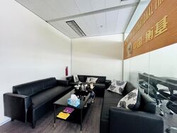 Gateway East (D7), Office #517426491